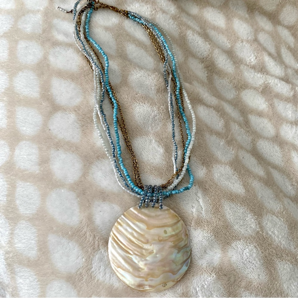 Stunning Shell Pendant Necklace with Blue Beads